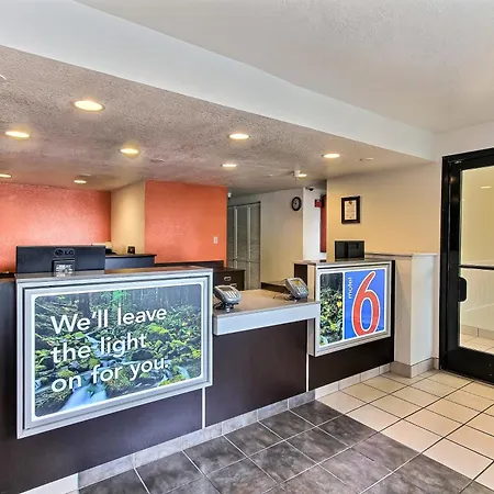 Hotel B5 -Watsonville-2