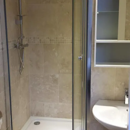 Edinburgh Holiday Guest House-3