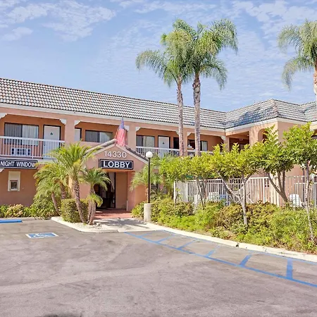 Days Inn By Wyndham Whittier Los Angeles-3