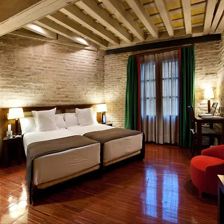 Abad Toledo-3