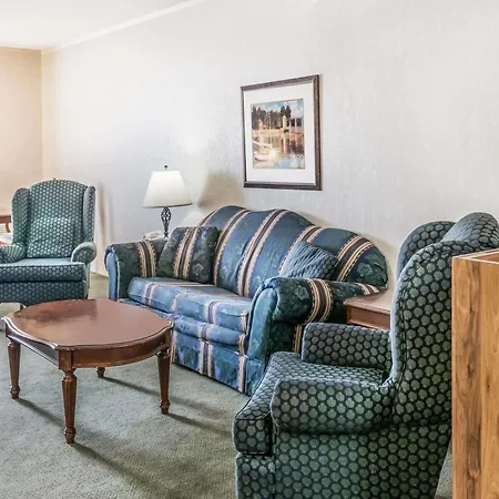 Howard Johnson By Wyndham Milford/New Haven-3