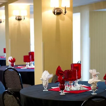 Senate Luxury Suites-2