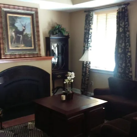 Posh, The Boutique Hotel At Biltmore Village-2