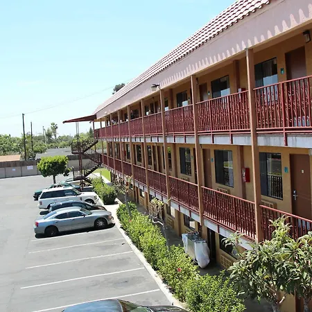 Budget Inn Anaheim/Santa Ana-3