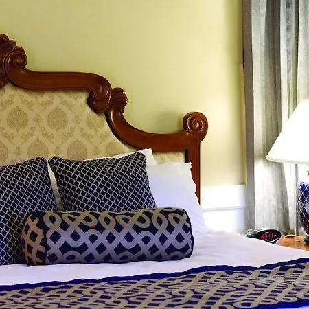 University Inn And Conference Center-2