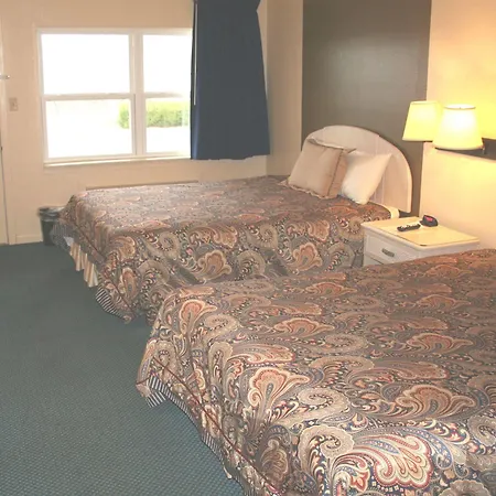 Lake Lighthouse Inn-2