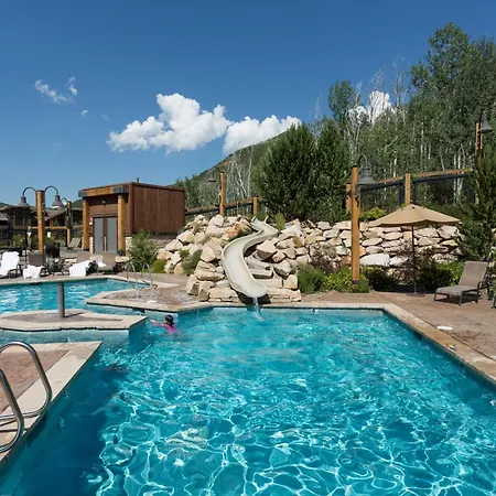 Silver Baron Lodge-2