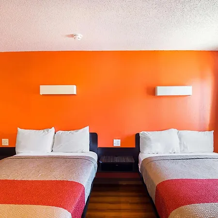 Motel 6-Blue Springs, Mo-2