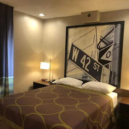 Super 8 By Wyndham Jamaica North Conduit-3