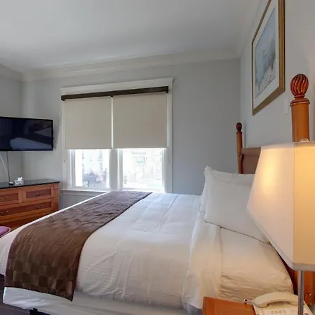 Warfield Hotel-3