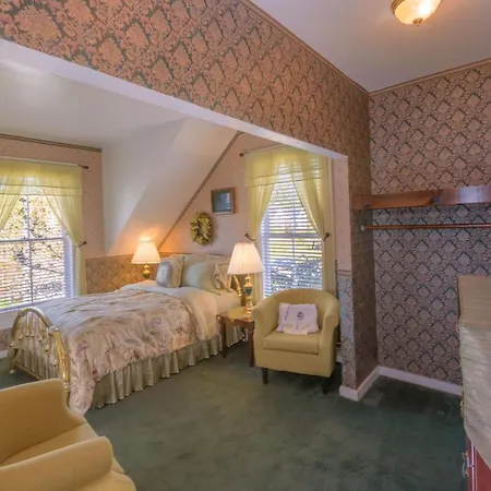 Nicholson House Inn & Spa-3
