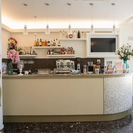 Hotel Albatros-3