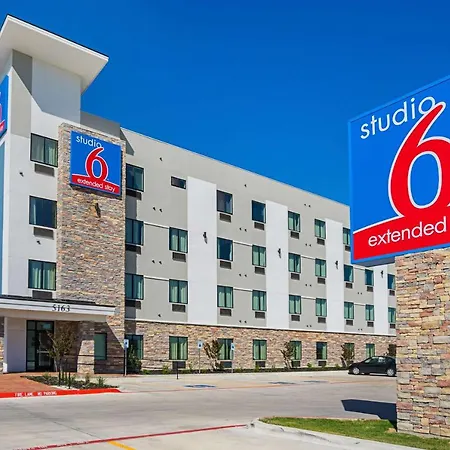 Studio 6-Buda, Tx-3
