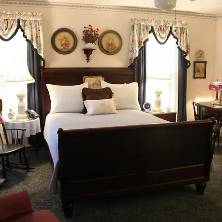 Red Bluff Cottage-3