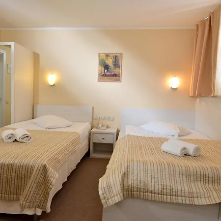 Light Hotel & Hub-3