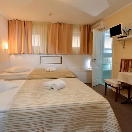 Light Hotel & Hub-2