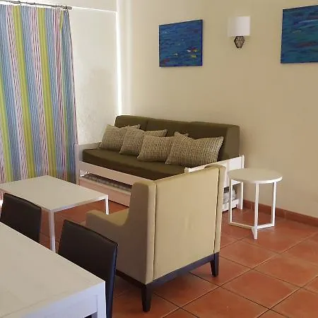 Apartamentos Vila Praia-2