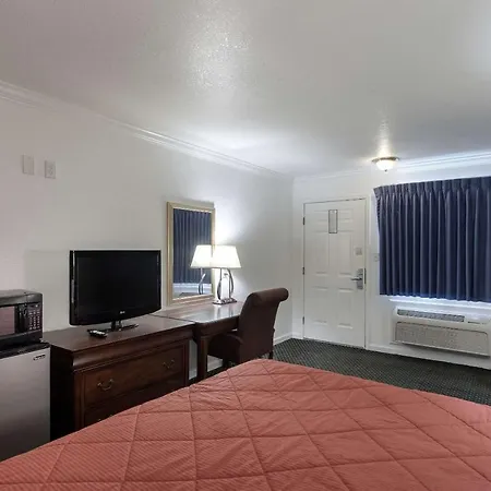 1St Interstate Inn-3