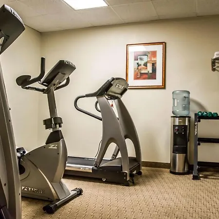 Quality Inn And Suites Golf Resort-3
