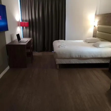 Yes Hotel-2