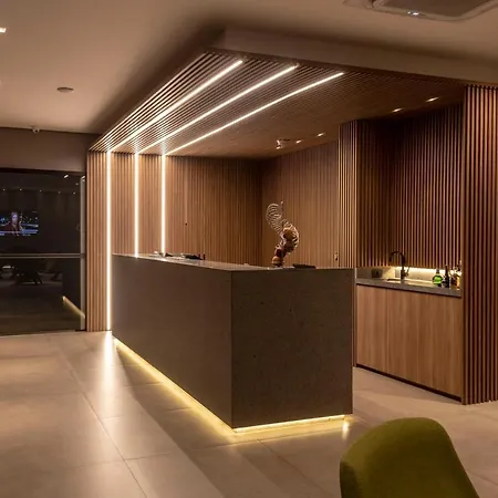 Max Plaza Hotel-3