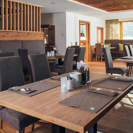 Hotel Garni Alpenjuwel Residenz-2