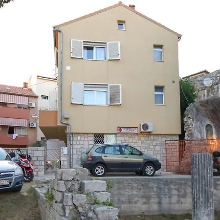 Apartments & Rooms Andrea 2-2