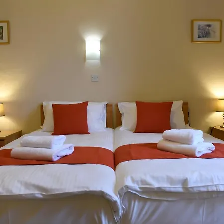British Hotel-2