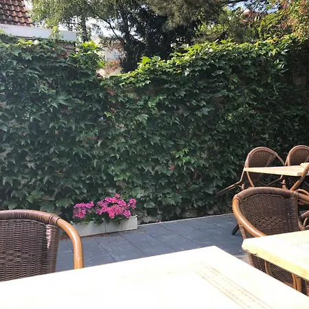 Hotel Am Schloss-3