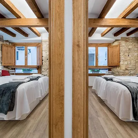 Hostal 977-2