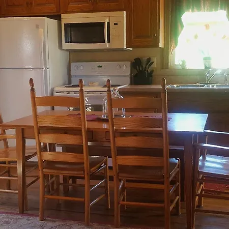 Amish Blessings Cabins-2