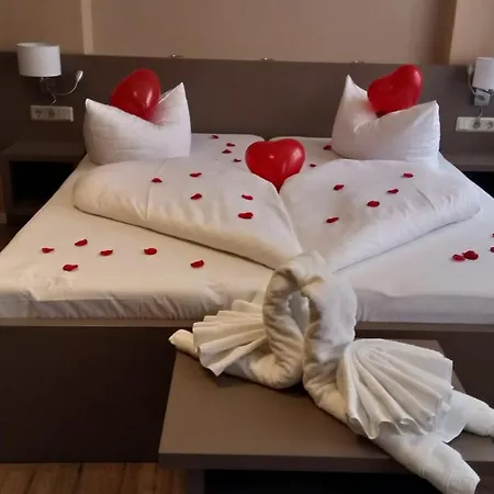 Hotel Am Obermarkt-2