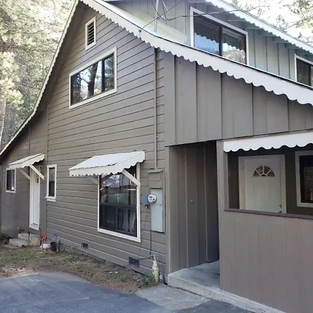 Reverse Creek Lodge-3