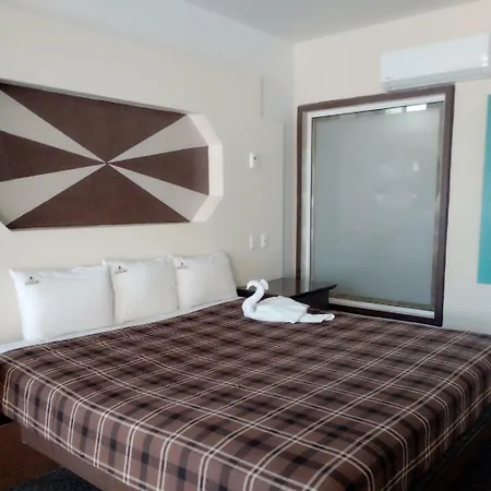 Hotel Azteca Inn-2