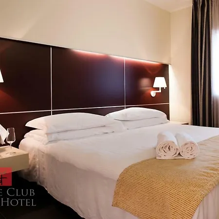 Home Club Suite Hotel-2