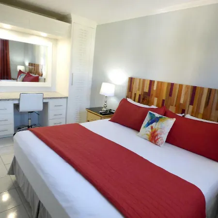 Beach One Bedroom Suite A17-3