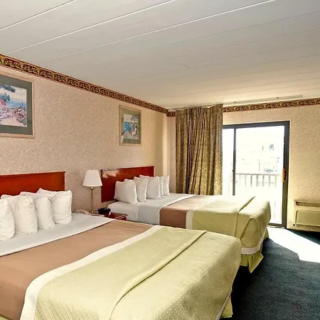 Days Inn By Wyndham Atlantic City Beachblock-3
