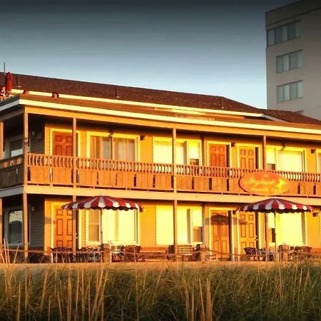 The Skylark Beach Inn-2