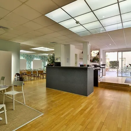 Hotel Le Noailles Nice Gare-2