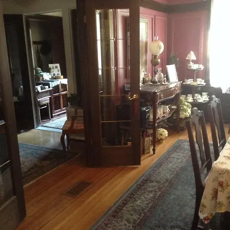 Hanover House Bed And Breakfast-2