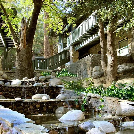 The Grand Idyllwild Lodge-2