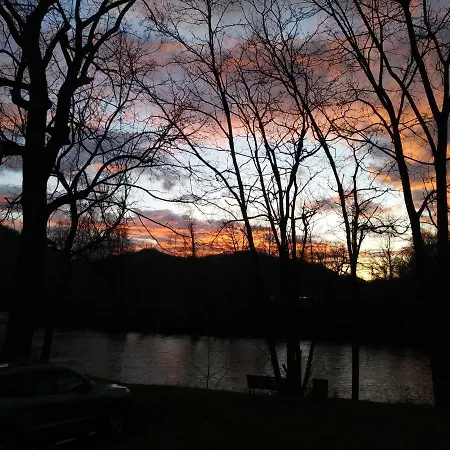 Riverbend Lodging-2