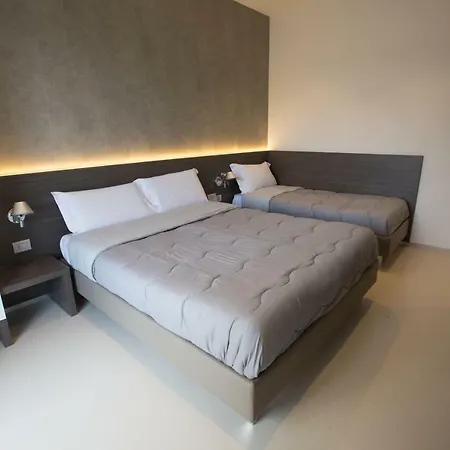 Hotel New Bari-3