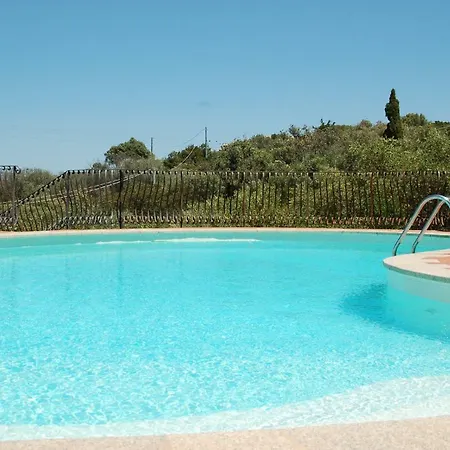 Hotel Li Graniti-3