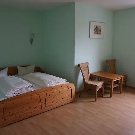 Hotel am Bahnhof-3