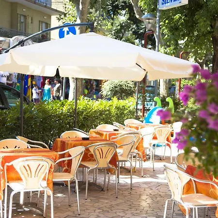 Hotel Silvia-3