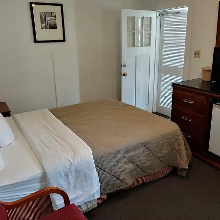 Rosewood Inn-2