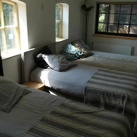 Art, Bed & Breakfast-2