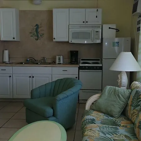 The Holiday Court Villas And Suites-3