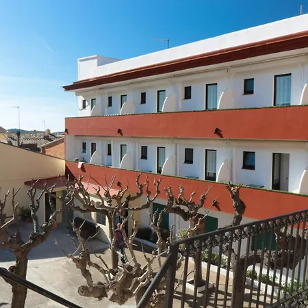 Hostal Plaja I Pati De Can Plaja-2